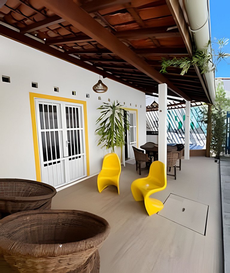 Casa Amarelinha 180m da praia