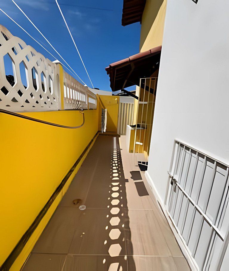 Casa Amarelinha 180m da praia