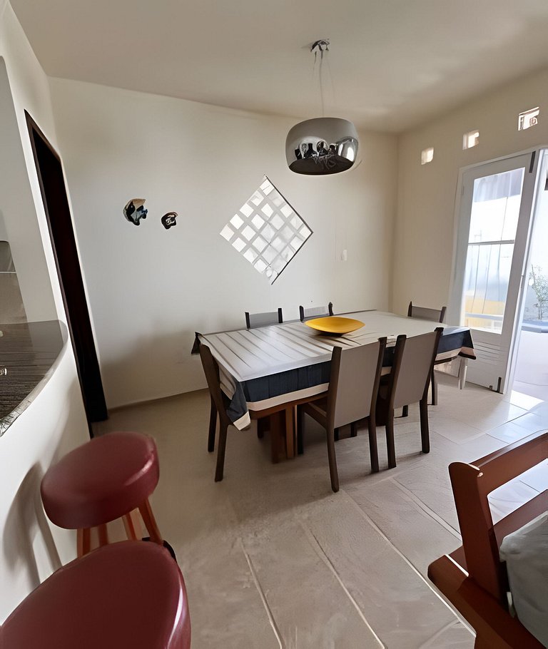 Casa Amarelinha 180m da praia