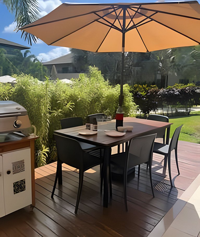 Apto deck Privativo e Churrasqueira em Muro Alto