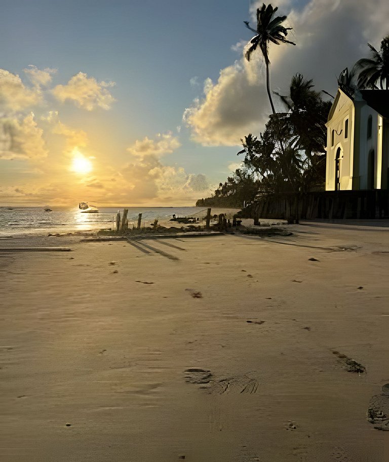 Bangalô na praia dos Carneiros com diarista